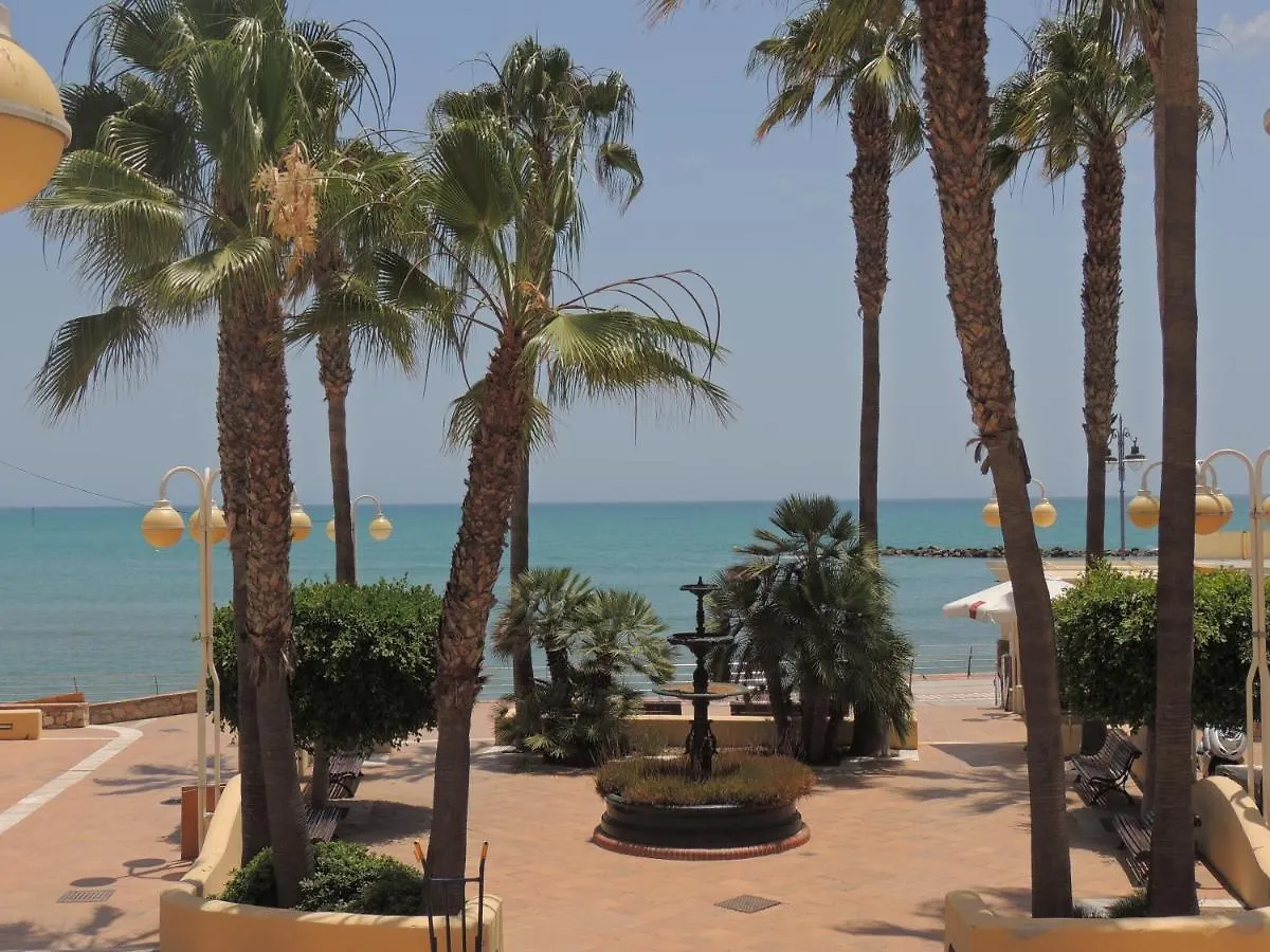 Las Gaviotas Beach - Playa - Sea Front - Frente Al Mar Lägenhet Benalmádena